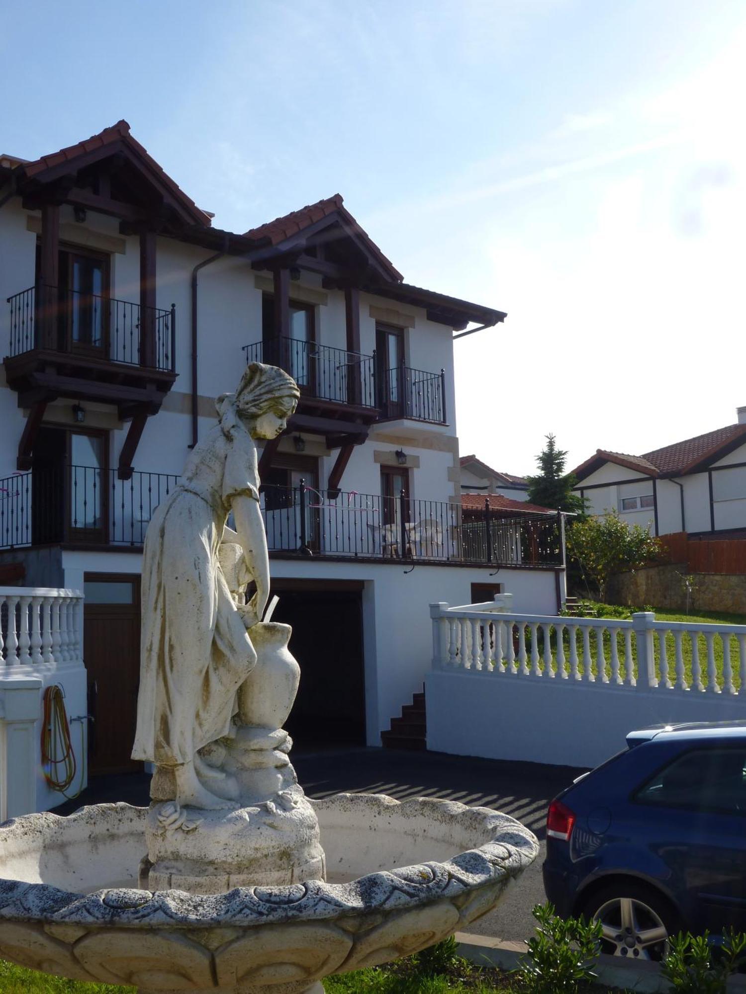 Apartamentos La Fuente De Enmedio Suances Exteriör bild