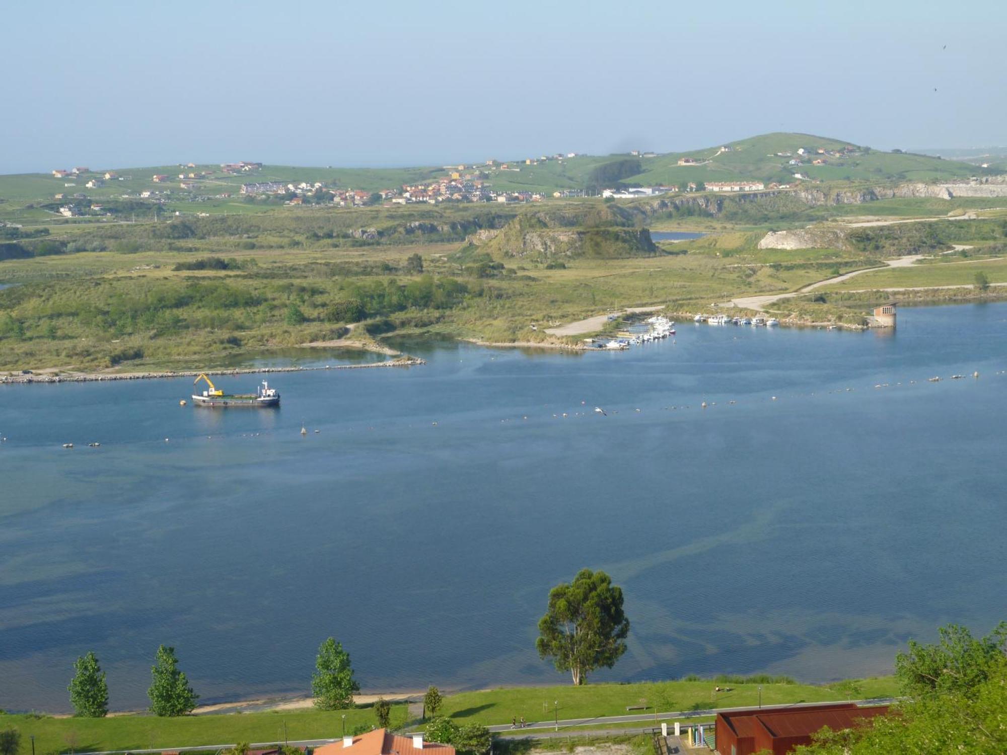 Apartamentos La Fuente De Enmedio Suances Exteriör bild